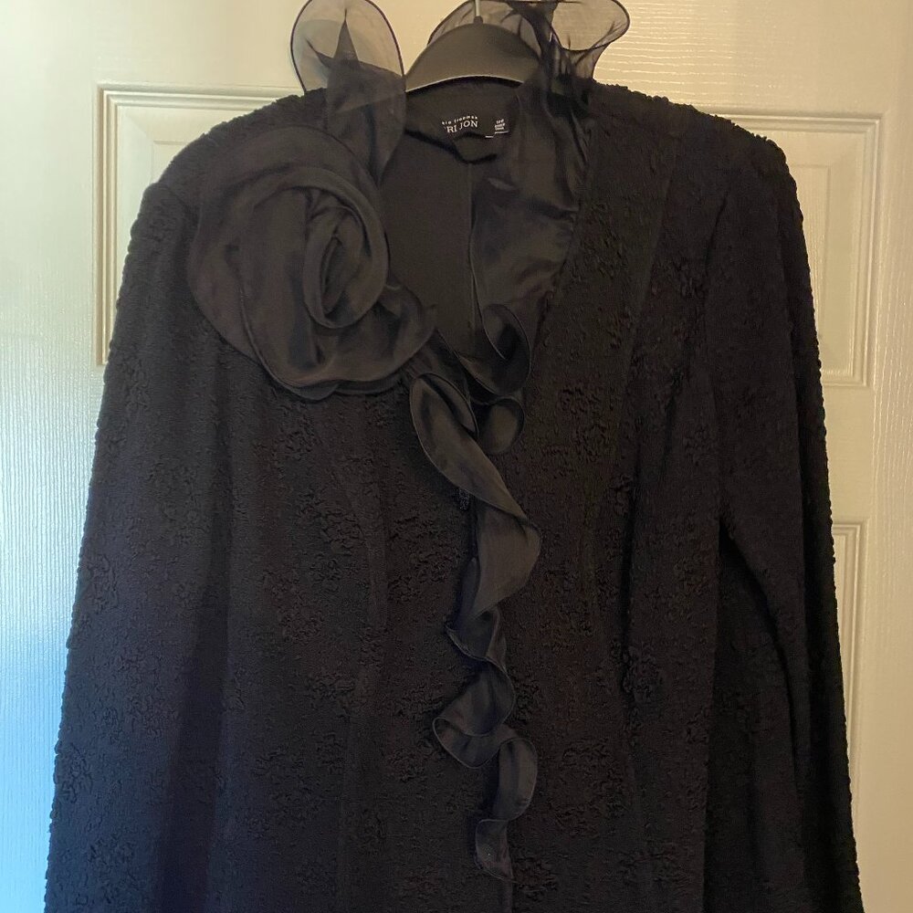 New Teri Jon Fancy Ruffled Jacket in Black, size 14W